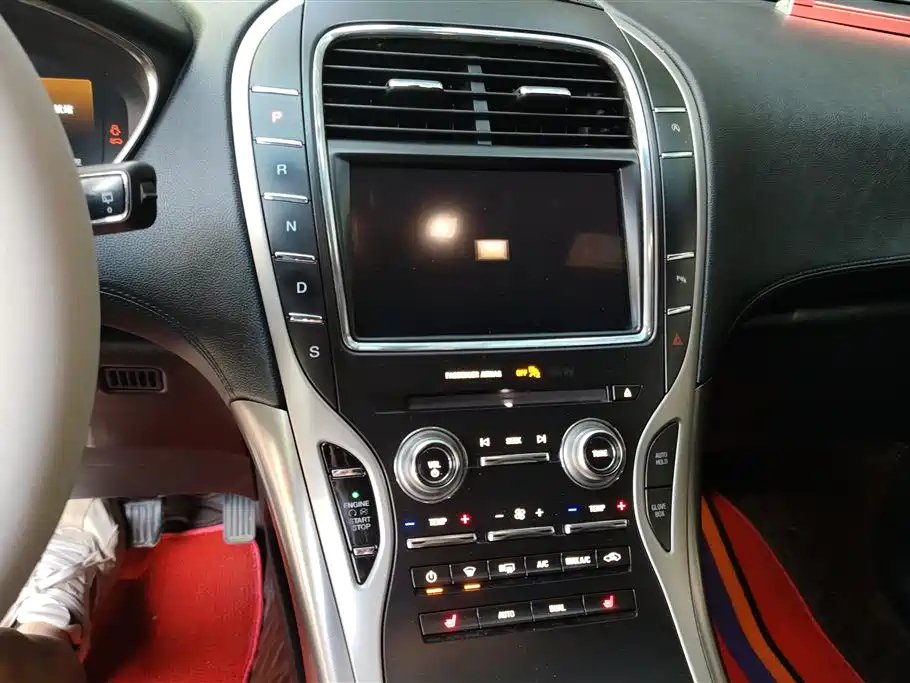 LINCOLN NAVIGATOR IMPORT 2019