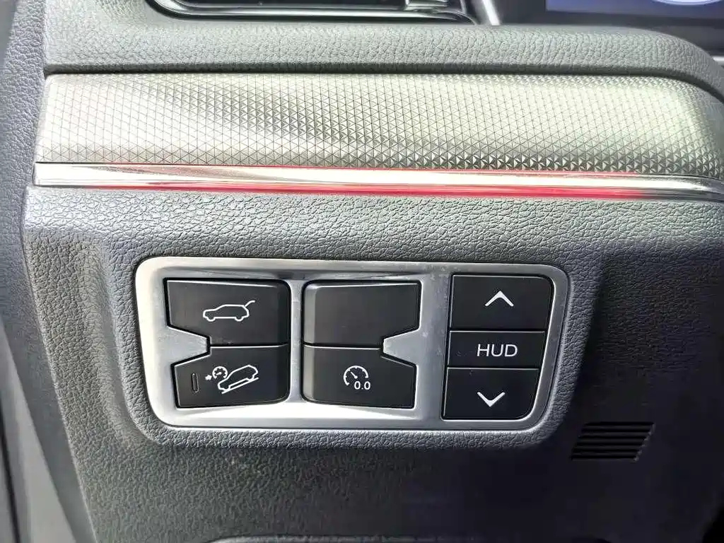 HONGQI HS5 2022
