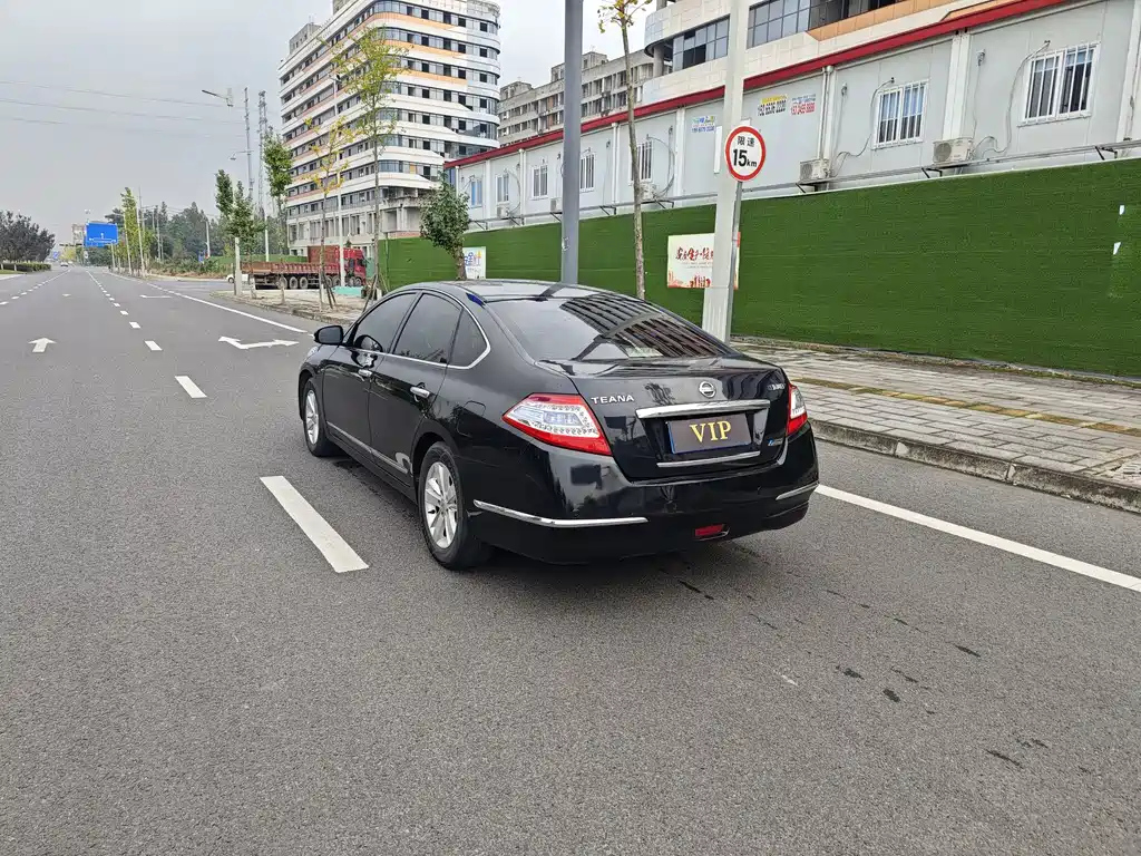 NISSAN TEANA 2012