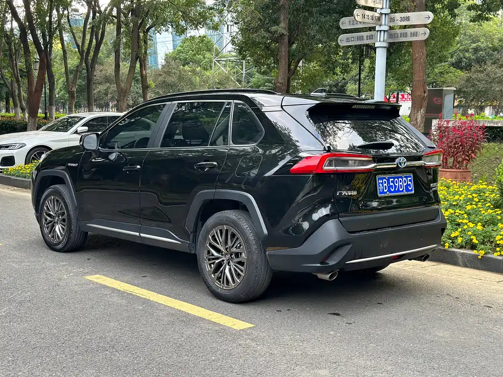 TOYOTA WILDLANDER 2024