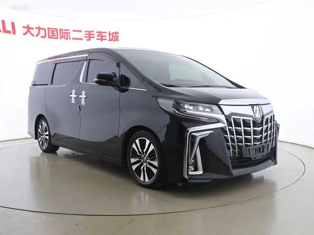 TOYOTA ALPHARD 2018