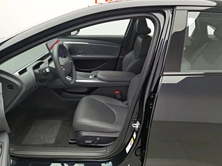 XPENG MOTORS MONA M03  2024 YEAR 620  RANGE 2024
