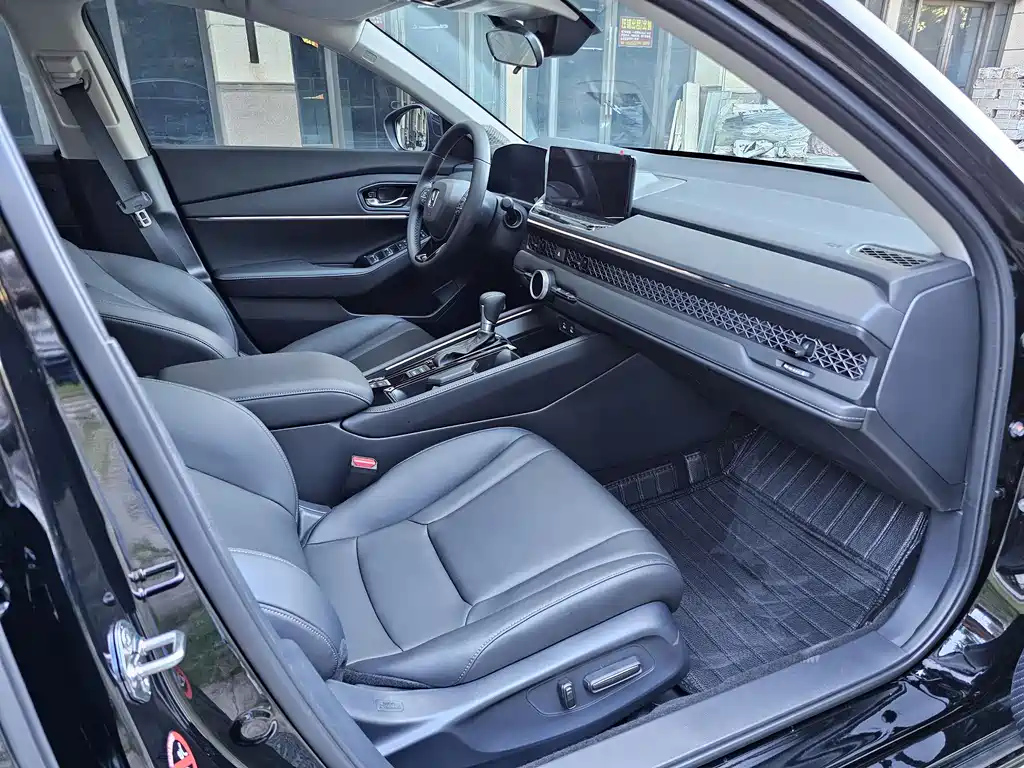 HONDA ACCORD 2025