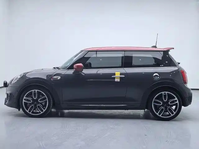 MINI JCW 2020