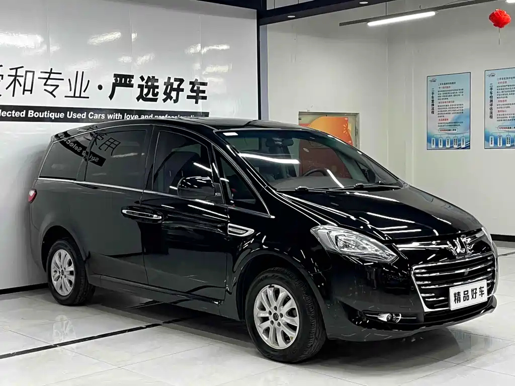 LUXGEN BIG 7 MPV 2016