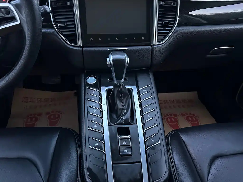 ZOTYE SR9 2017