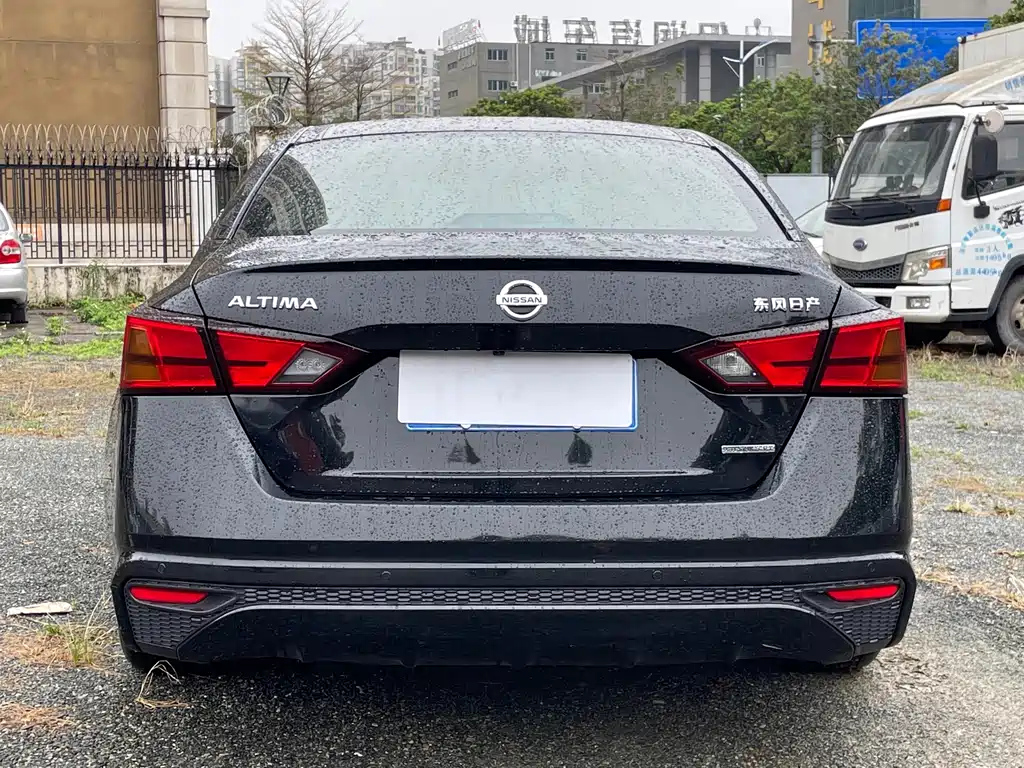 NISSAN TEANA 2021