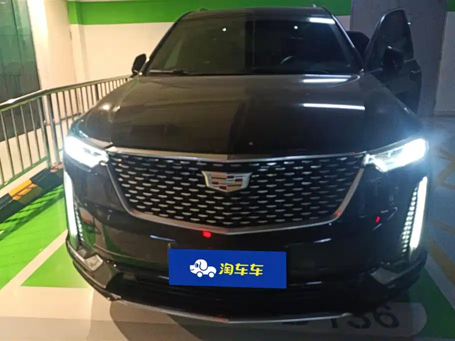 CADILLAC XT6 2021