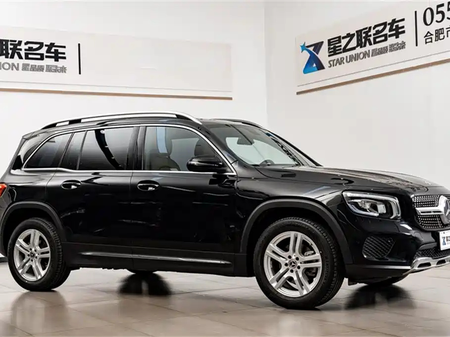 MERCEDES BENZ GLB 2023