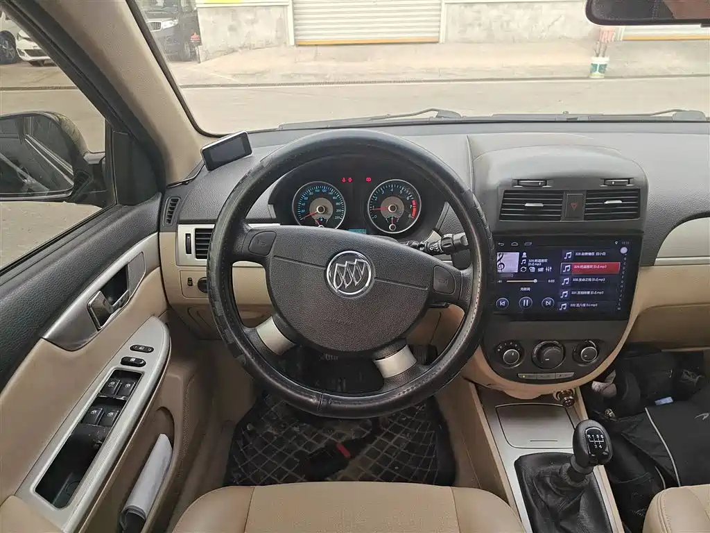 BUICK EXCELLE 2013