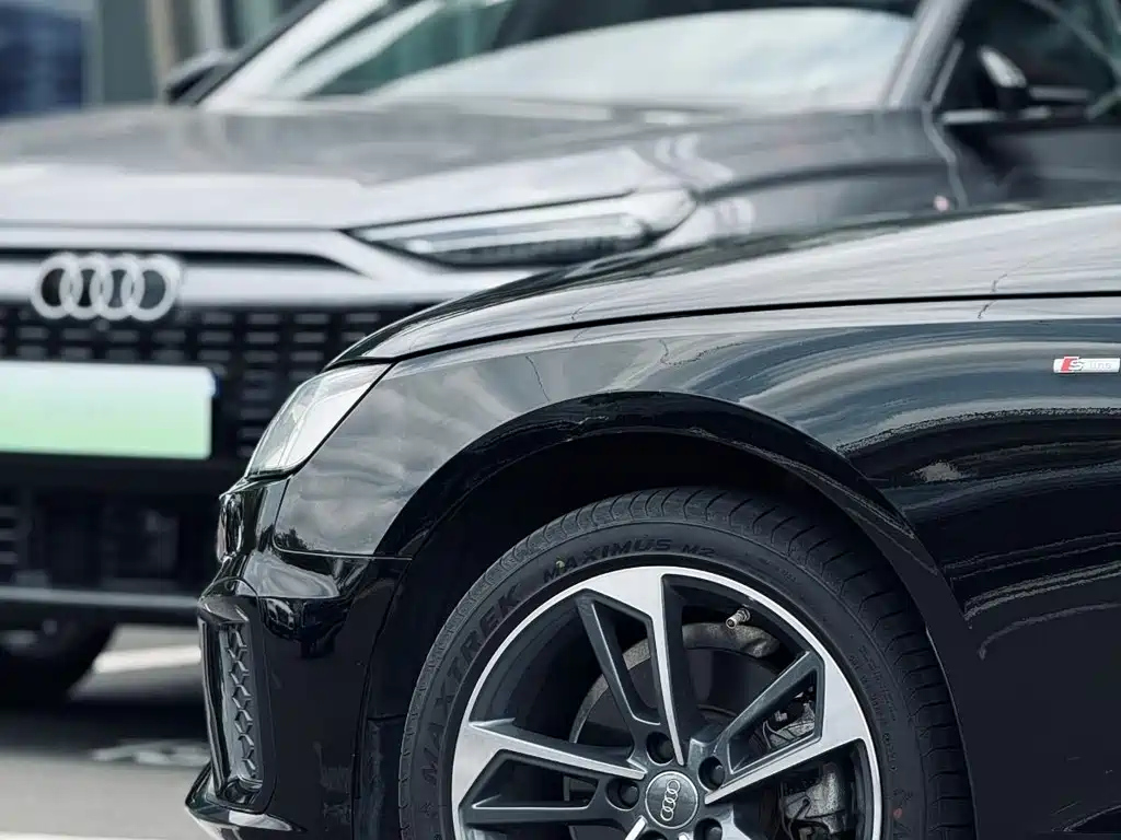 AUDI A4L 2020