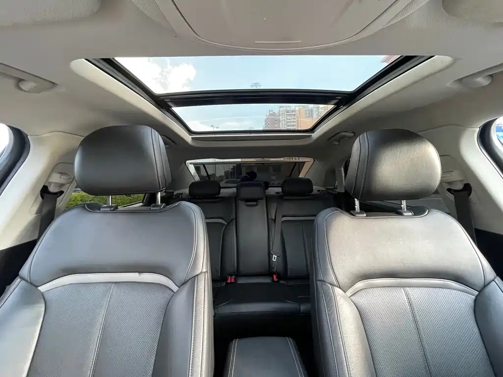 FORD TAURUS 2017