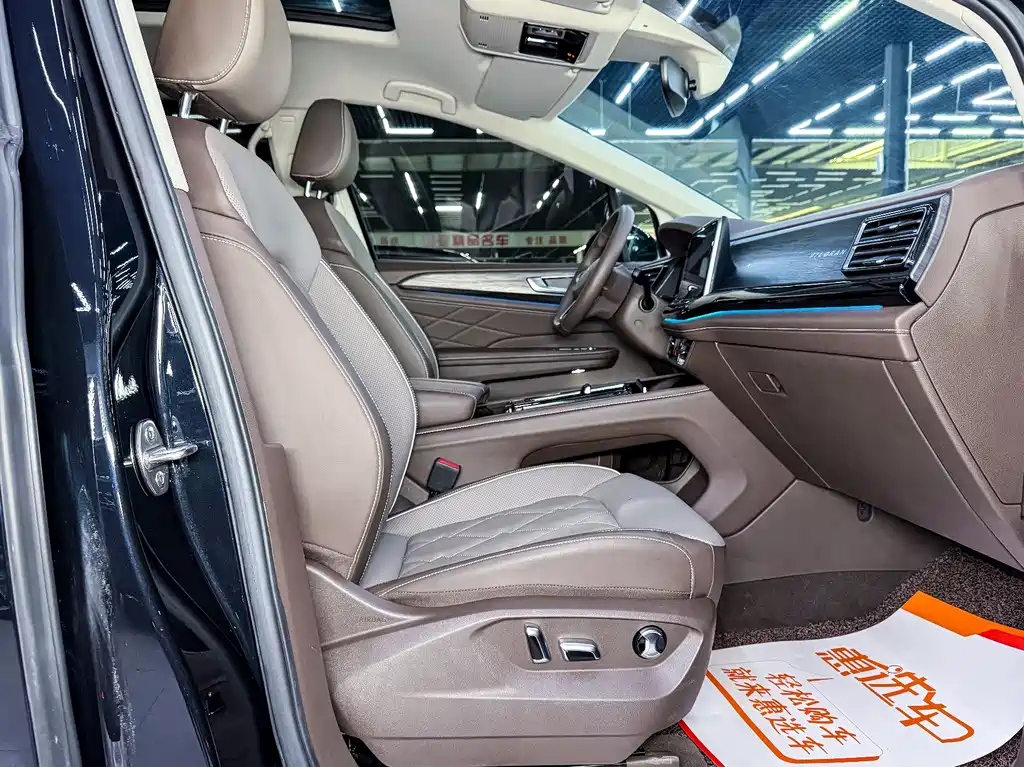 VOLKSWAGEN VILORAN 2024