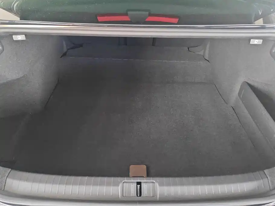 VOLKSWAGEN MAGOTAN 2018