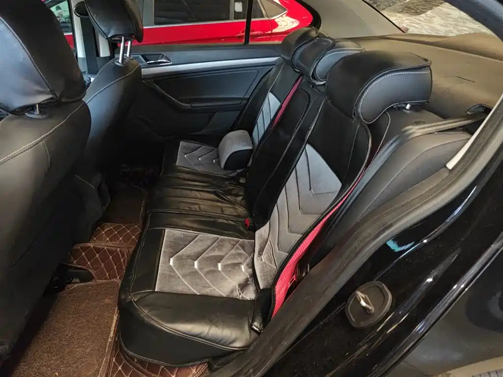 VOLKSWAGEN LAVIDA 2017