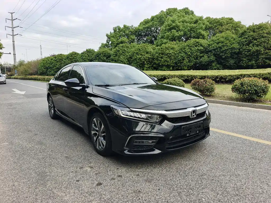 HONDA INSPIRE 2019