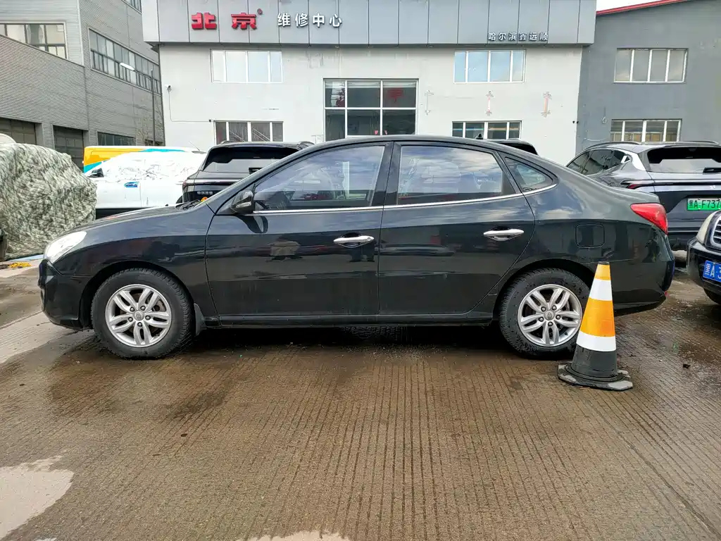 HYUNDAI CELESTA 2011