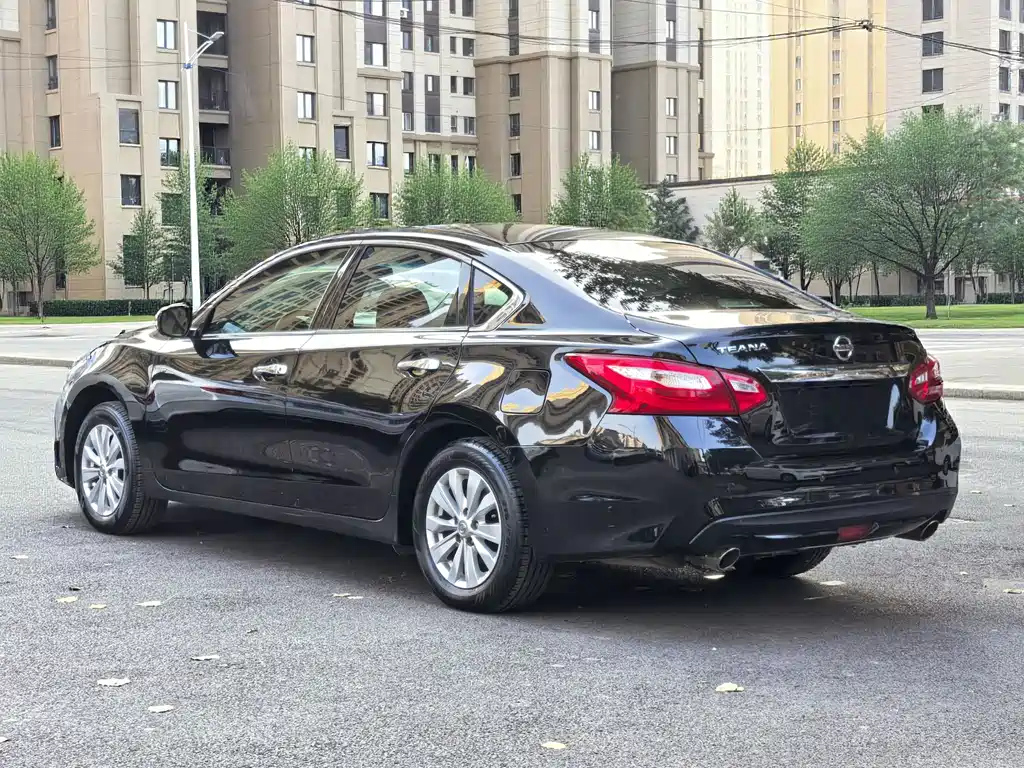 NISSAN TEANA 2018