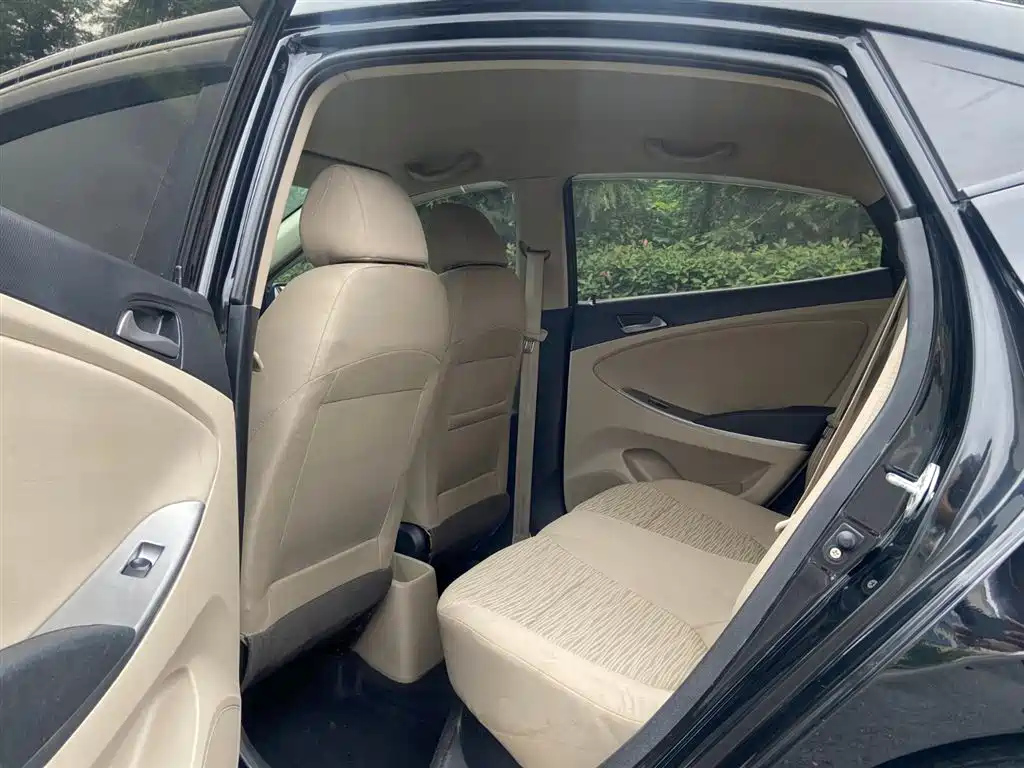 HYUNDAI RENA 2014