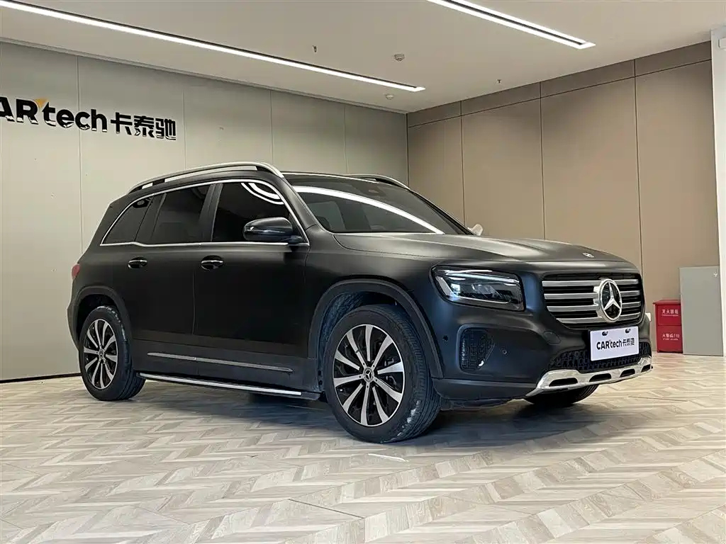 MERCEDES BENZ GLB 2024