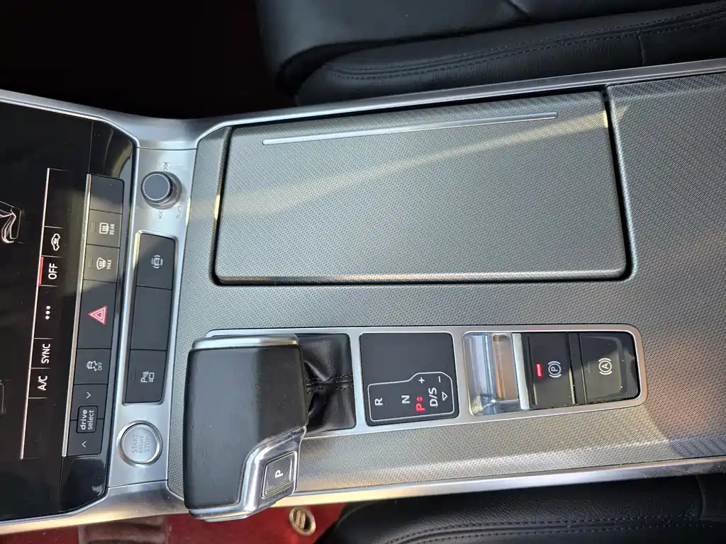 AUDI A6L 2020