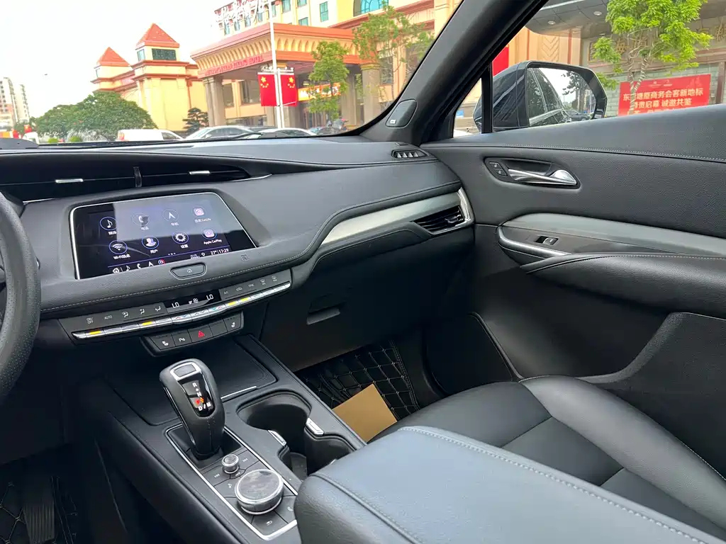 CADILLAC XT4 2020