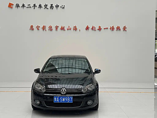 VOLKSWAGEN GOLF 2010