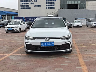 VOLKSWAGEN GOLF  2021