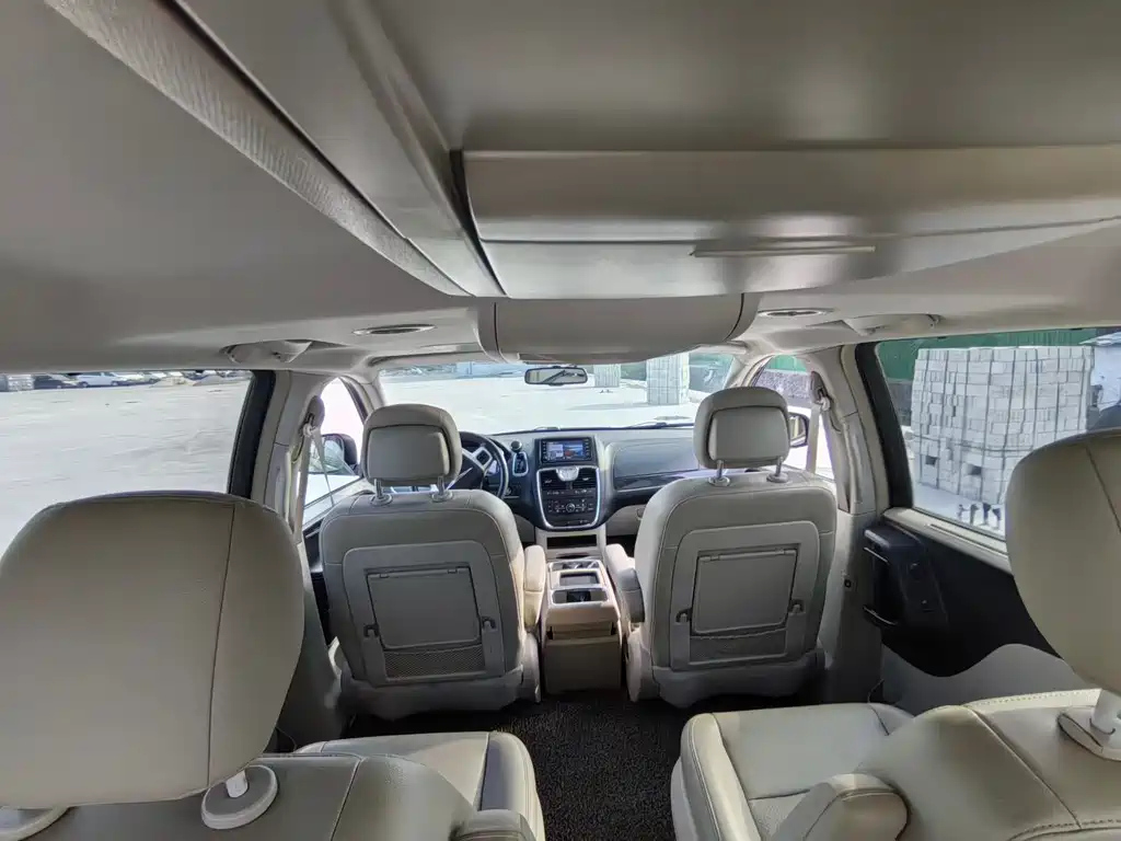 CHRYSLER BIG 捷龙 IMPORT 2015