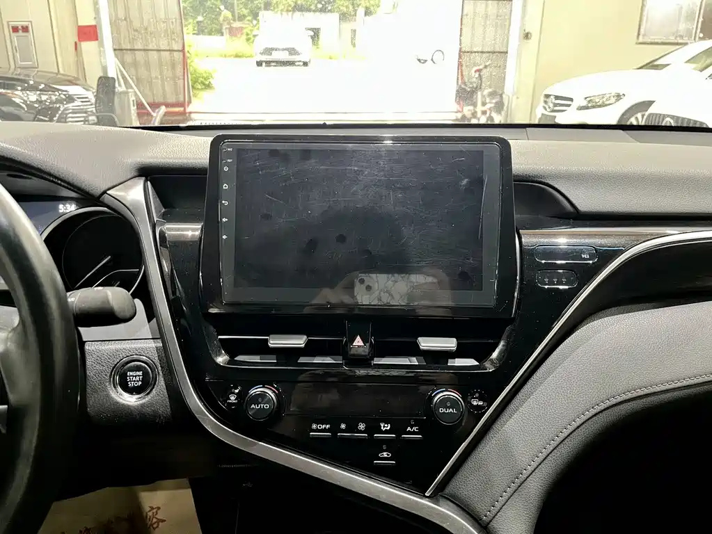 TOYOTA CAMRY 2021