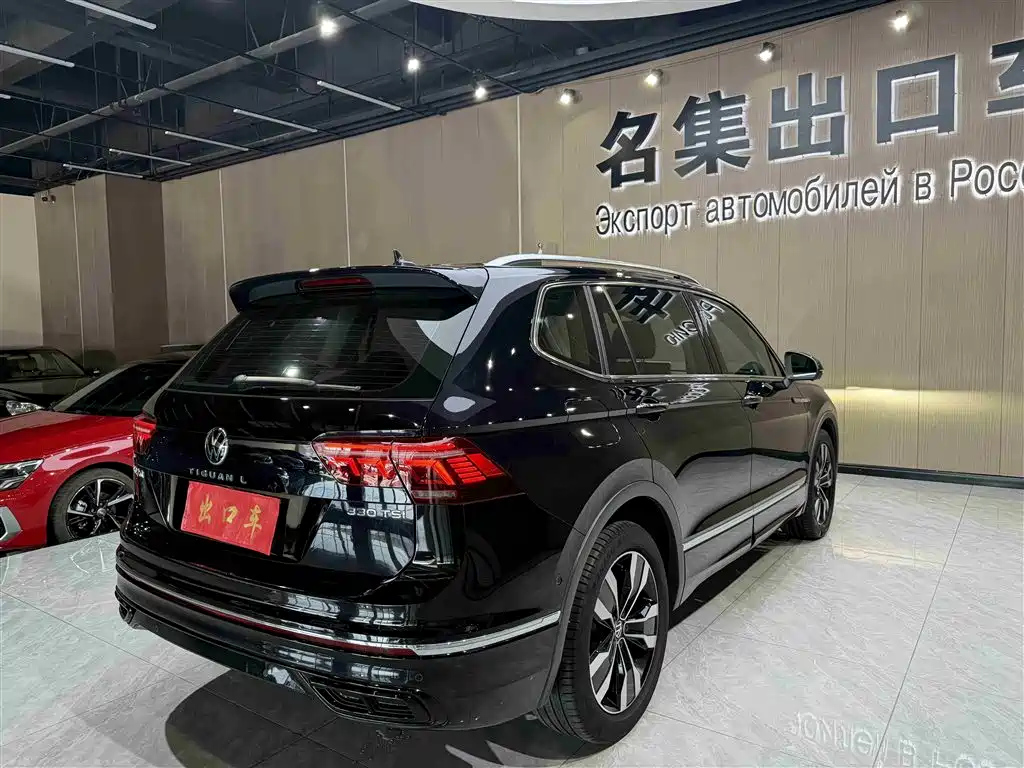 VOLKSWAGEN TIGUAN L 2022