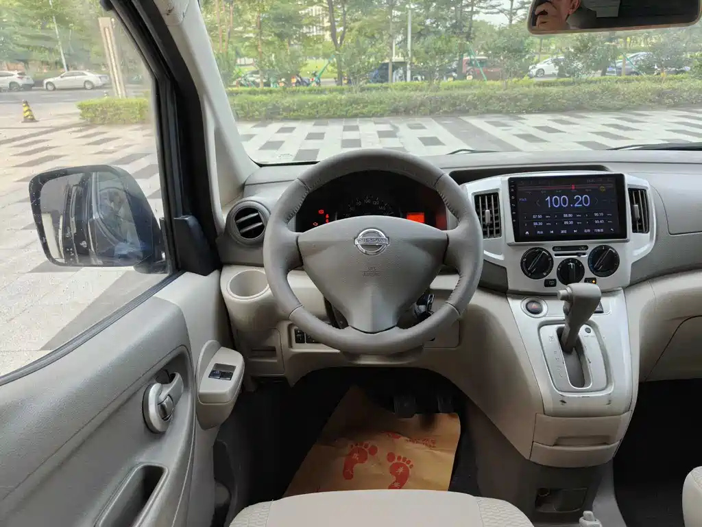 NISSAN NV200 2014