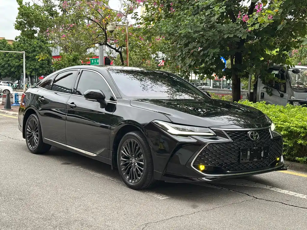 TOYOTA AVALON 2024