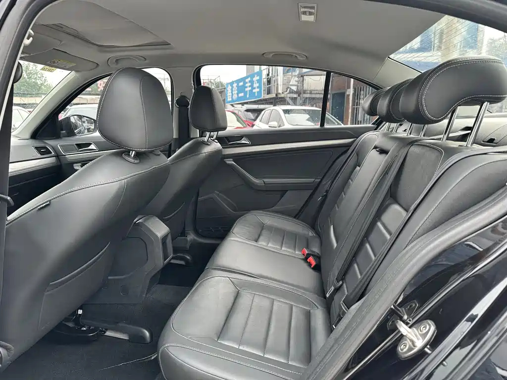 VOLKSWAGEN LAVIDA 2018