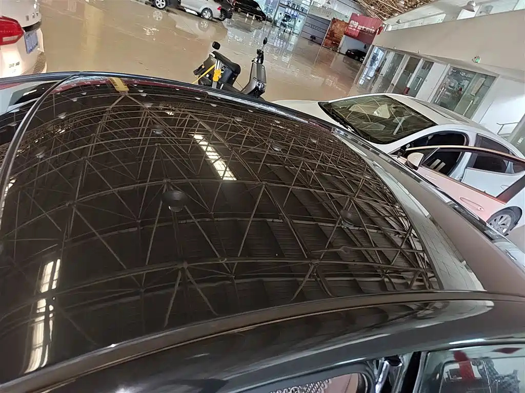 HYUNDAI CELESTA 2015