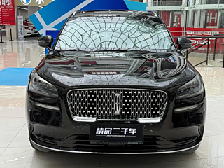 LINCOLN ADVENTURER 2021
