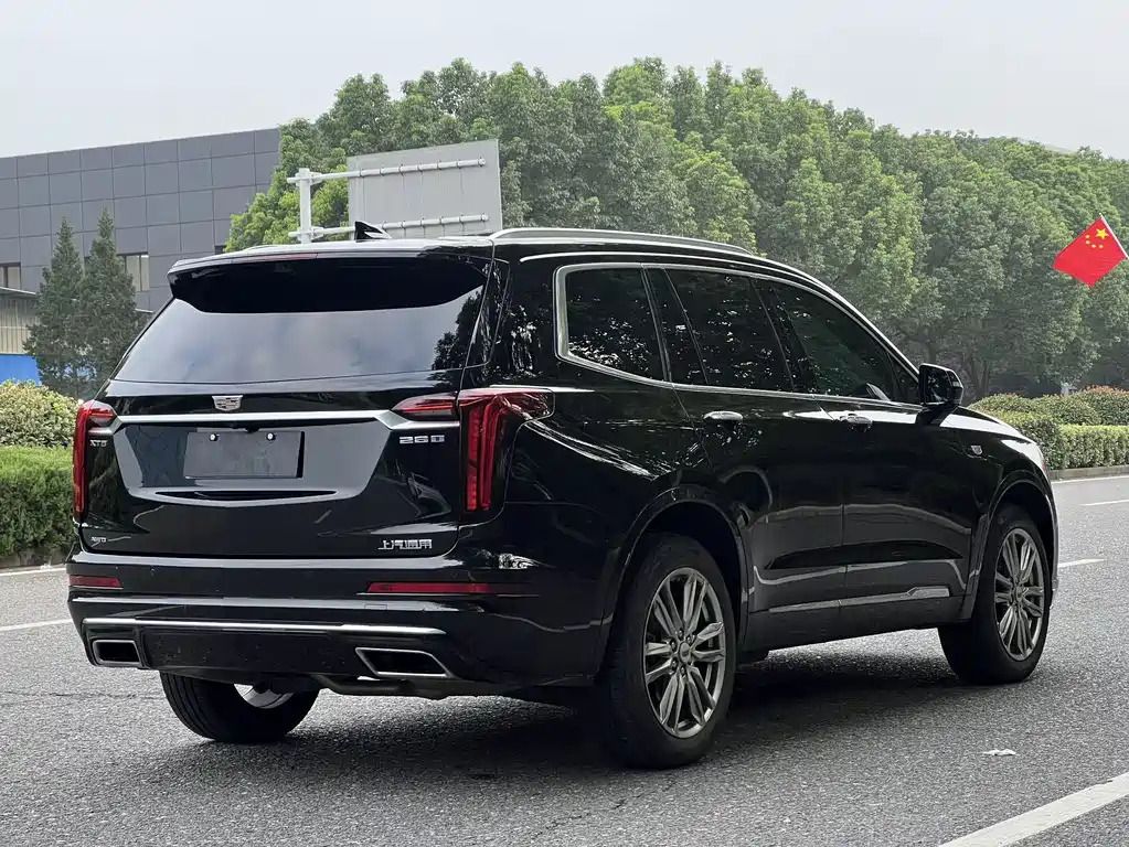 CADILLAC XT6 2021