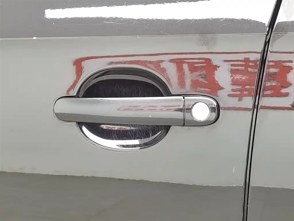 VOLKSWAGEN SANTANA 2016