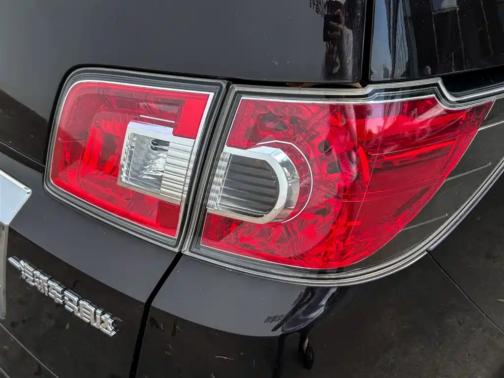 MAZDA 8 2013