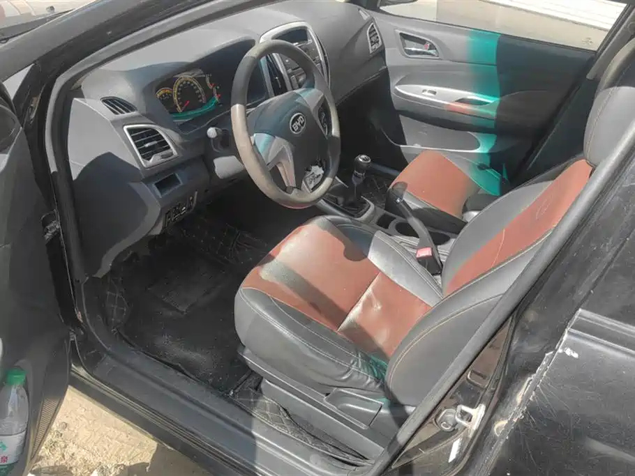 BYD F3 2015
