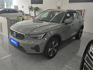 VOLVO XC40  2024 YEAR B4 4WD  DELUXE EDITION 2024