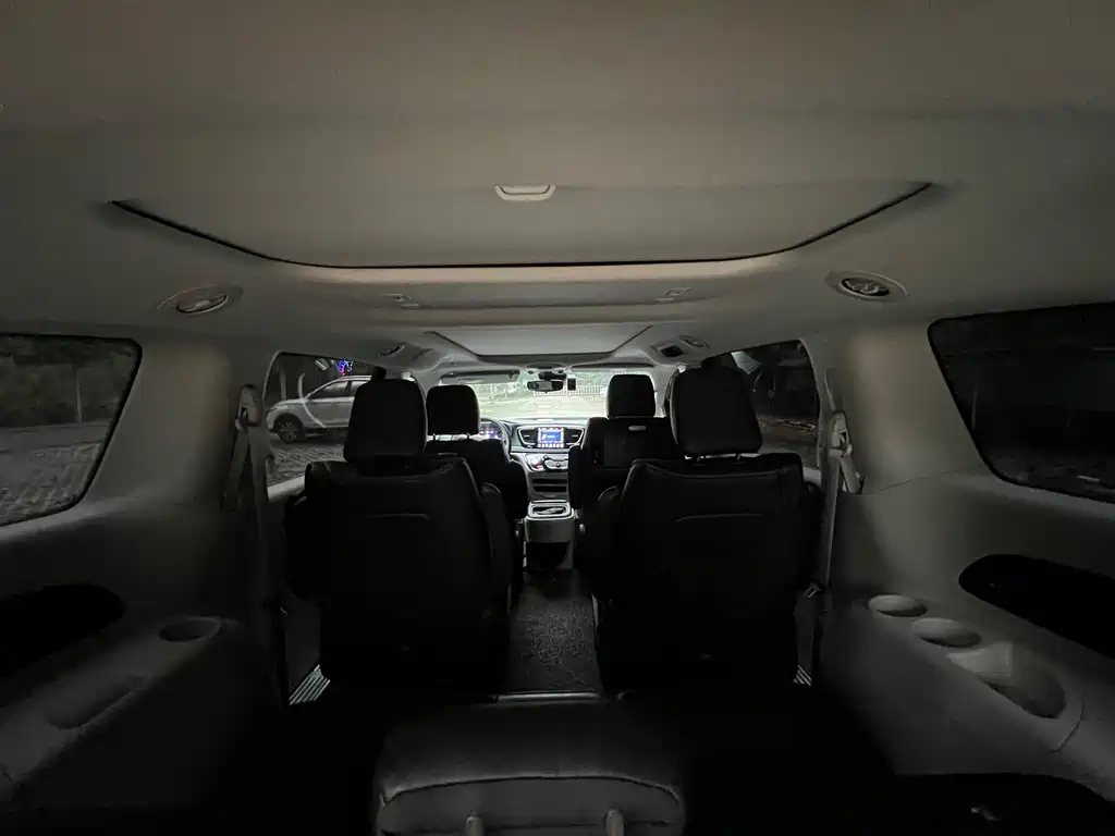 CHRYSLER BIG 捷龙PHEV IMPO 2025