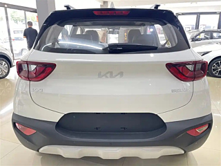 KIA VENUE  2021 YEAR 1.4L CVT YEAR 2021