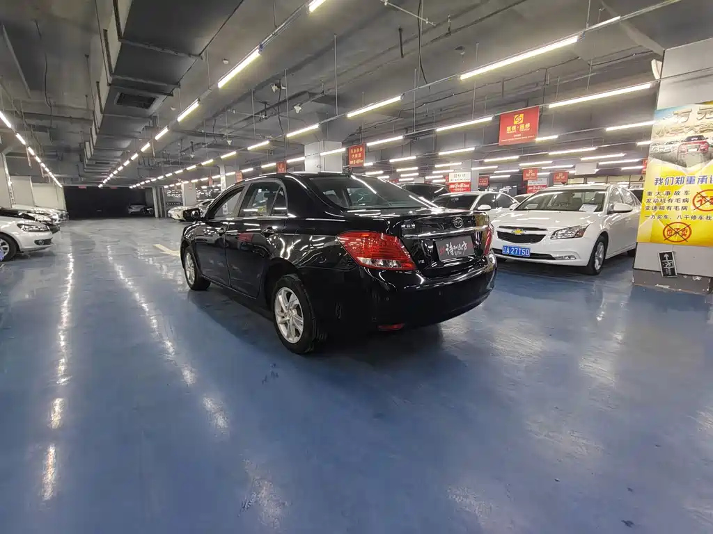 BYD SURUI 2014