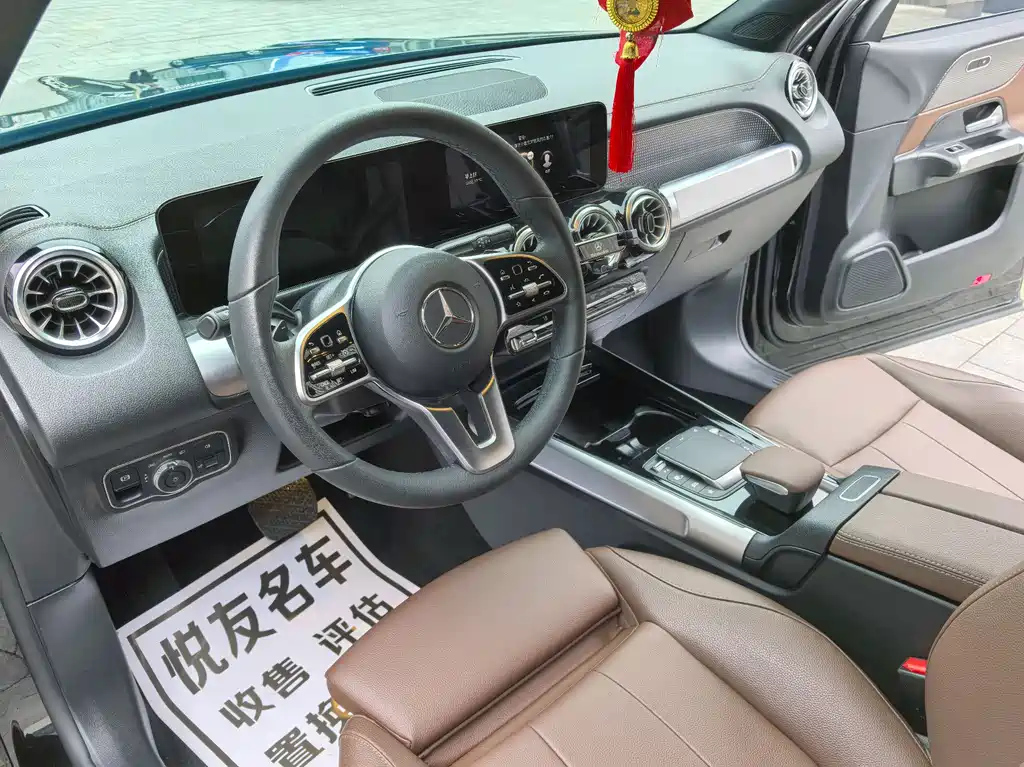 MERCEDES BENZ GLB 2022