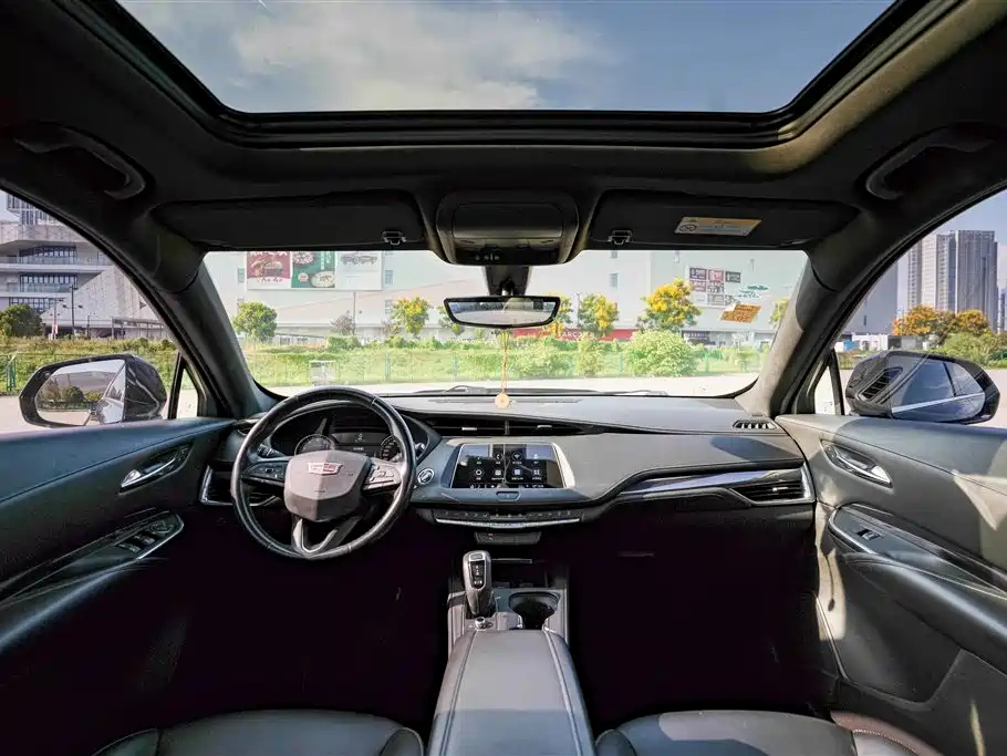 CADILLAC XT4 2019