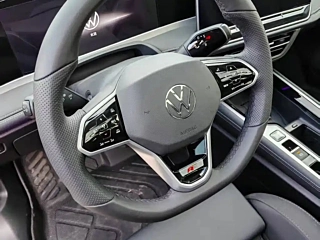 VOLKSWAGEN MAGOTAN 2025