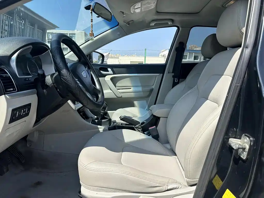 GEELY AUTO EMGRAND 2014