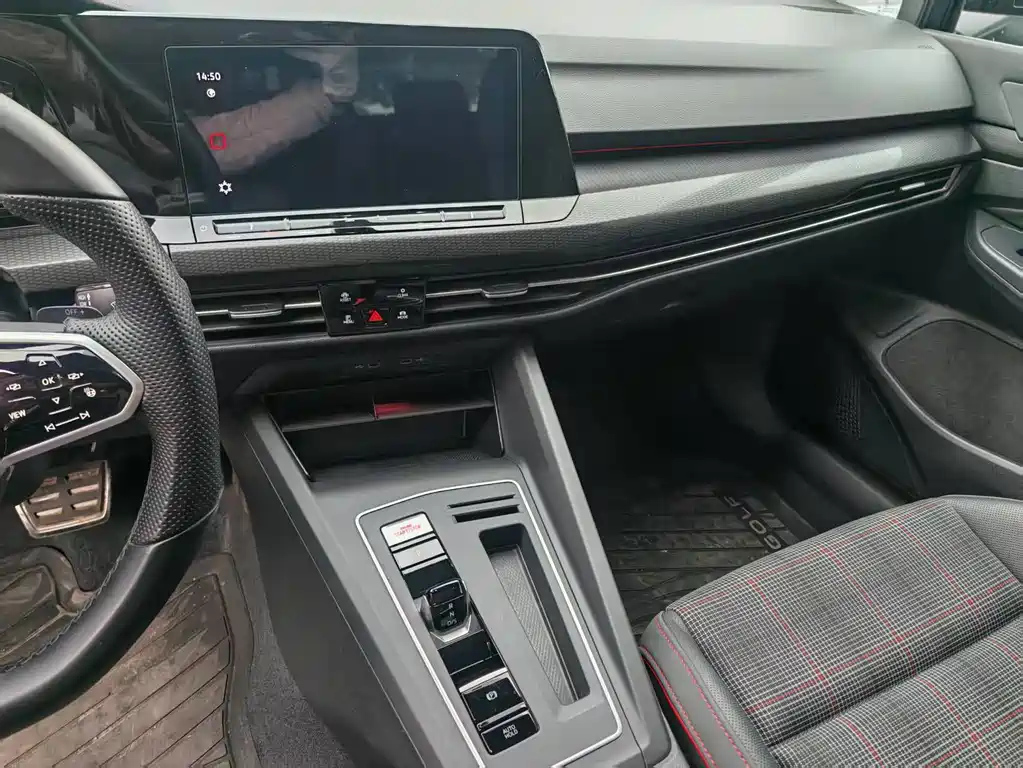 VOLKSWAGEN GOLF GTI 2021