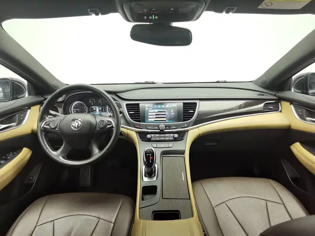 BUICK LACROSSE 2018